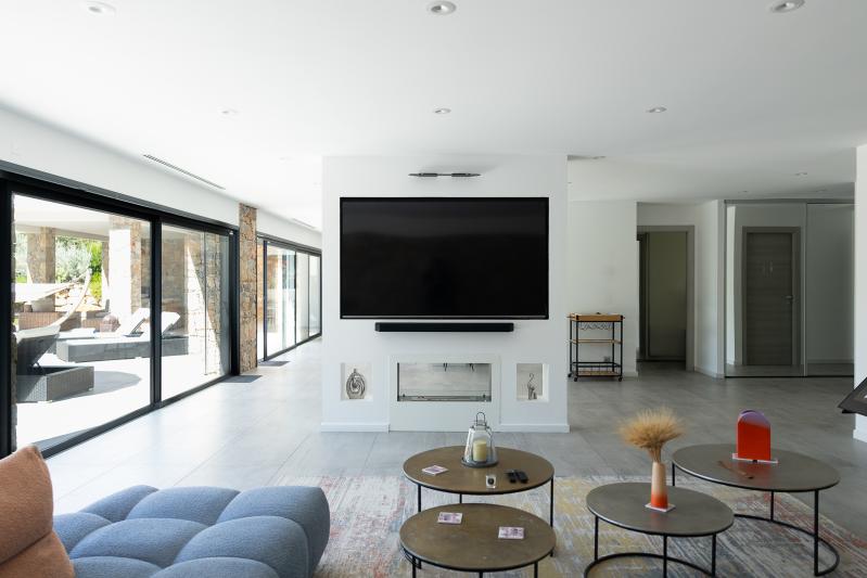 Royale living