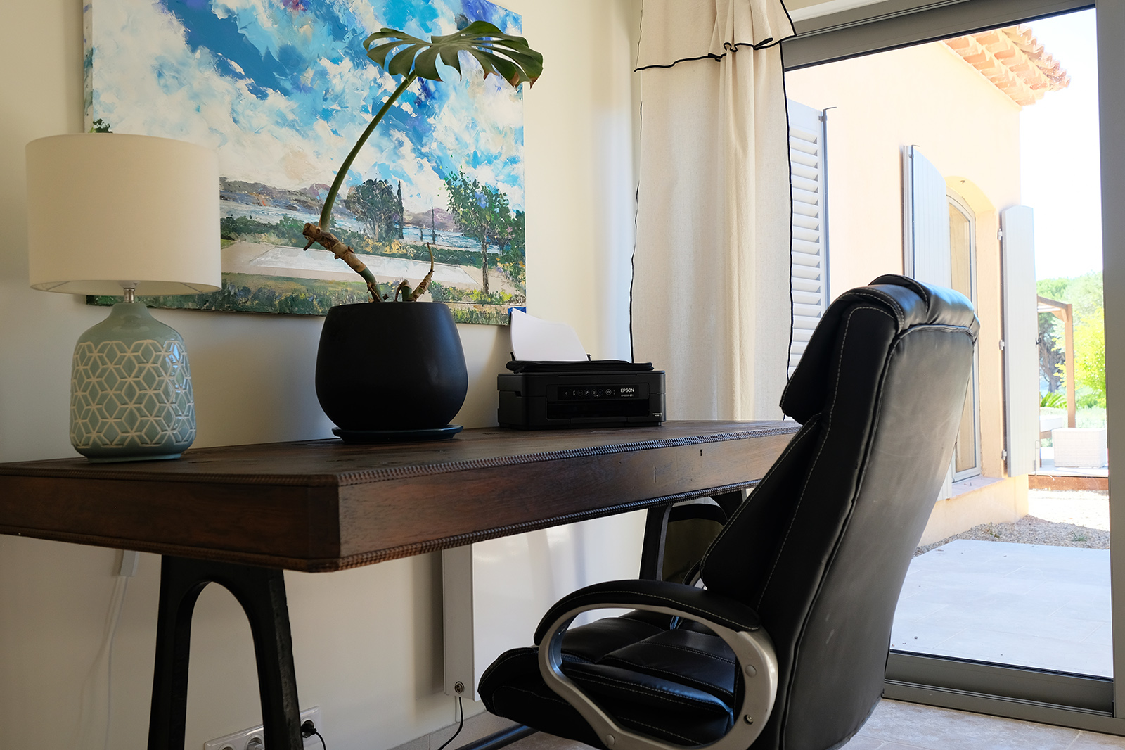 Bureau in studio