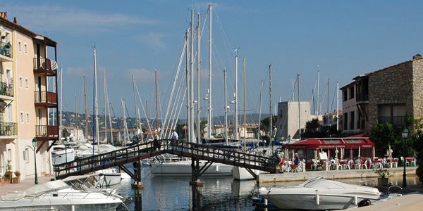 Port Grimaud met boten